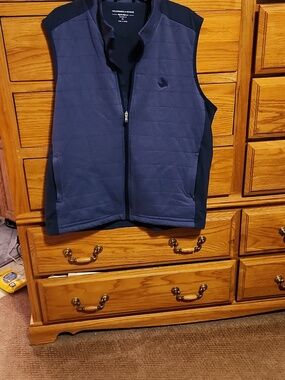 Holderness & Bourne Navy Quilted Golf Vest with Embroidered Logo
